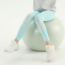 Render pants